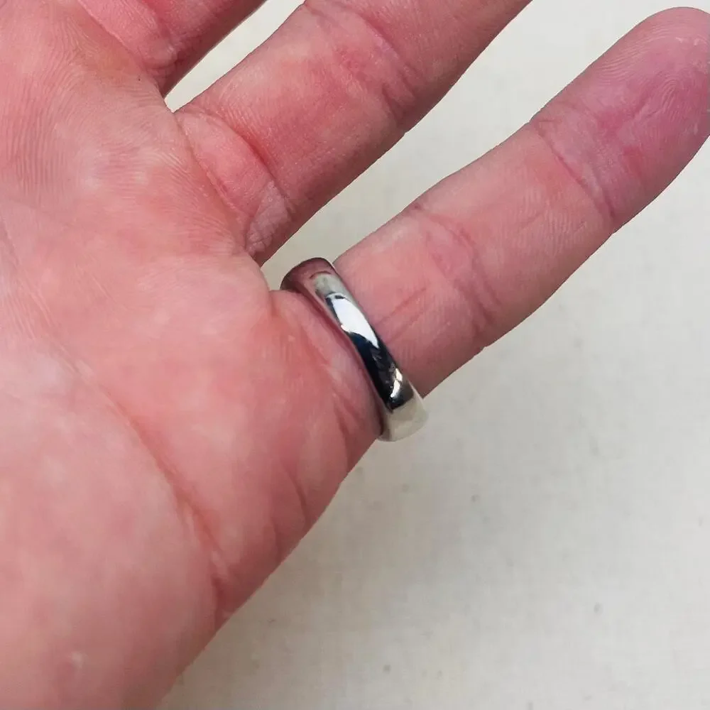 Y2K Vintage Silver Star Ring – Size 8, Unisex, Brand New - Picture 3 of 14